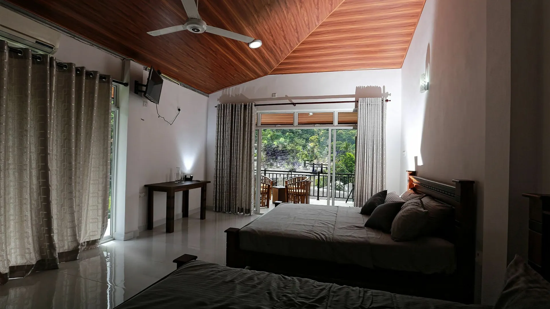 Oyo 555 Villa Dasuni Kandy 3*,