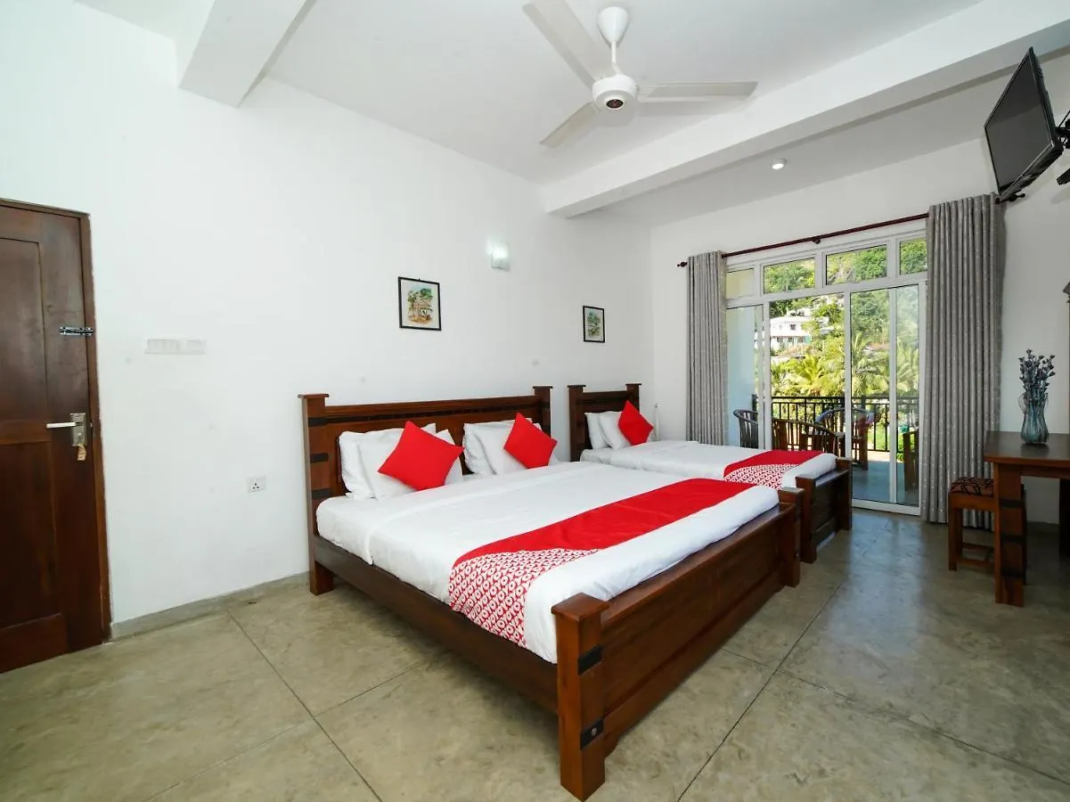 Oyo 555 Villa Dasuni Kandy Sri Lanka