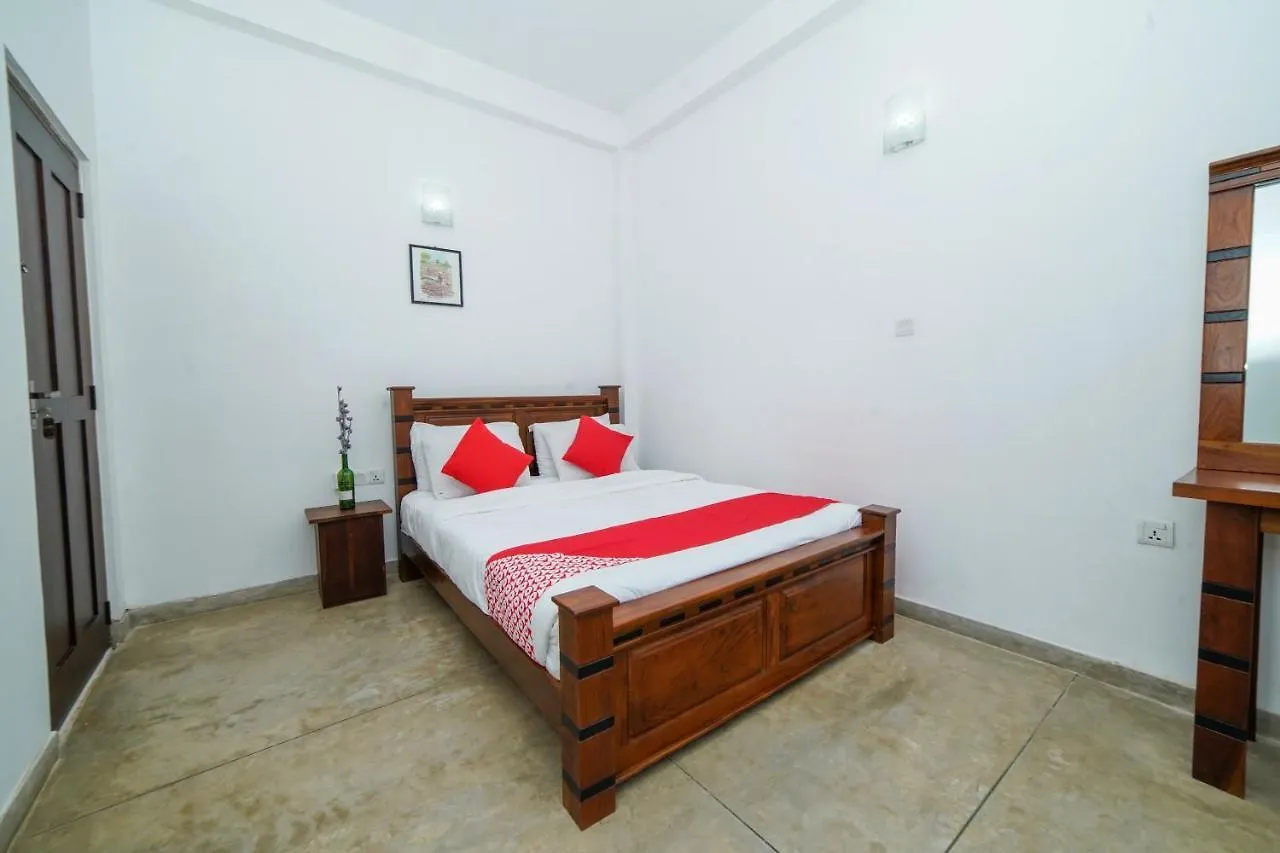 Oyo 555 Villa Dasuni Kandy Sri Lanka